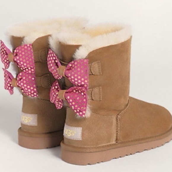 UGG Meilani Dots Boot with Genuine Shearling - Picture 1 of 2